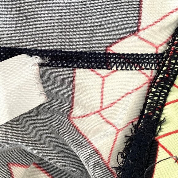 Oiselle Women's Capri Leggings Waistband Pocket Size 06 Geometric Activewear - Picture 9 of 9